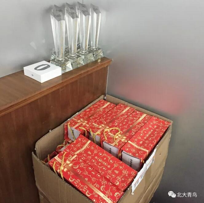 祝賀鄭州翔天信鴿“超級(jí)演說(shuō)家”總決賽趙嚴(yán)博同學(xué)喜獲二等獎(jiǎng)