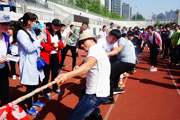 2018屆北大青鳥翔天信鴿春季運(yùn)動(dòng)會(huì)精彩瞬間
