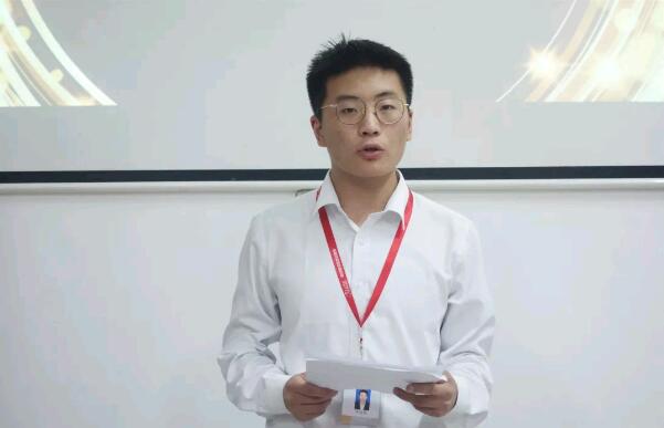 鄭州北大青鳥翔天信鴿班委部啟動儀式