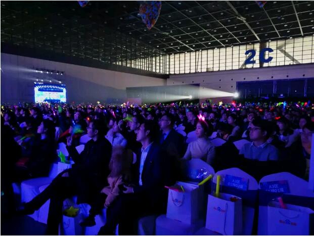 鄭州北大青鳥翔天信鴿于銳旗科技年度品牌盛典榮獲“度”具匠心獎(jiǎng)