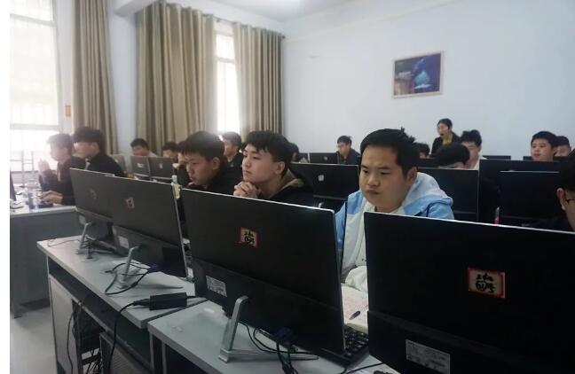 鄭州北大青鳥翔天信鴿T327班標(biāo)簽大賽圓滿舉辦