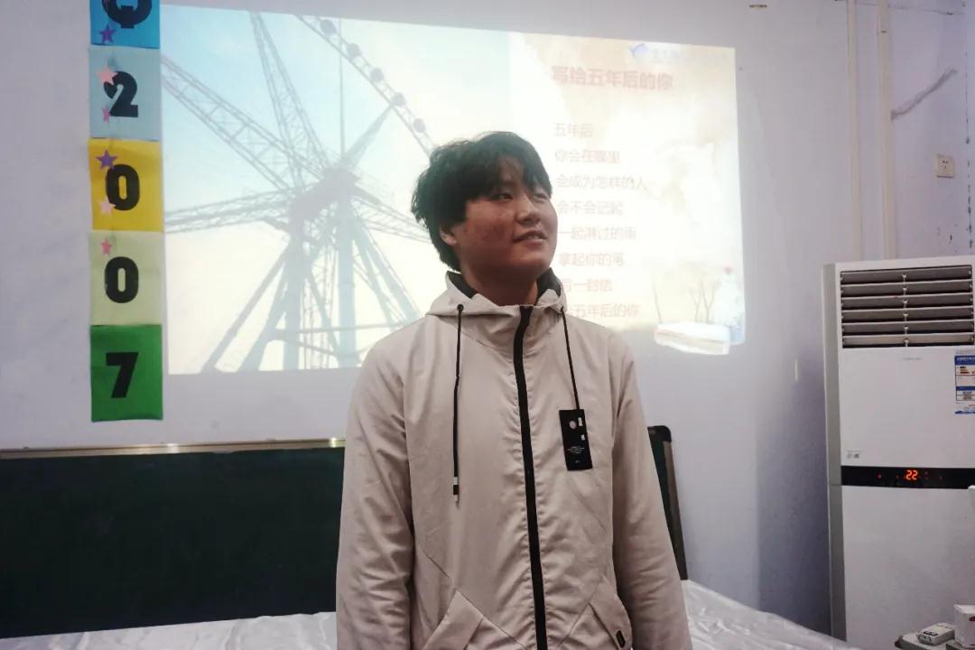 鄭州北大青鳥翔天信鴿啟蒙星TS01班結(jié)業(yè)典禮