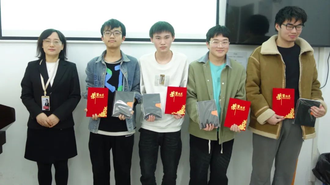 ݱB(nio)Ӌ(j)C(j)W(xu)УW(xu)֪R(sh)(jng)ِʼ