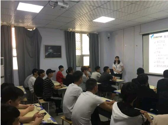 鄭州北大青鳥怎么樣我用我一年的學(xué)習(xí)經(jīng)歷告訴你