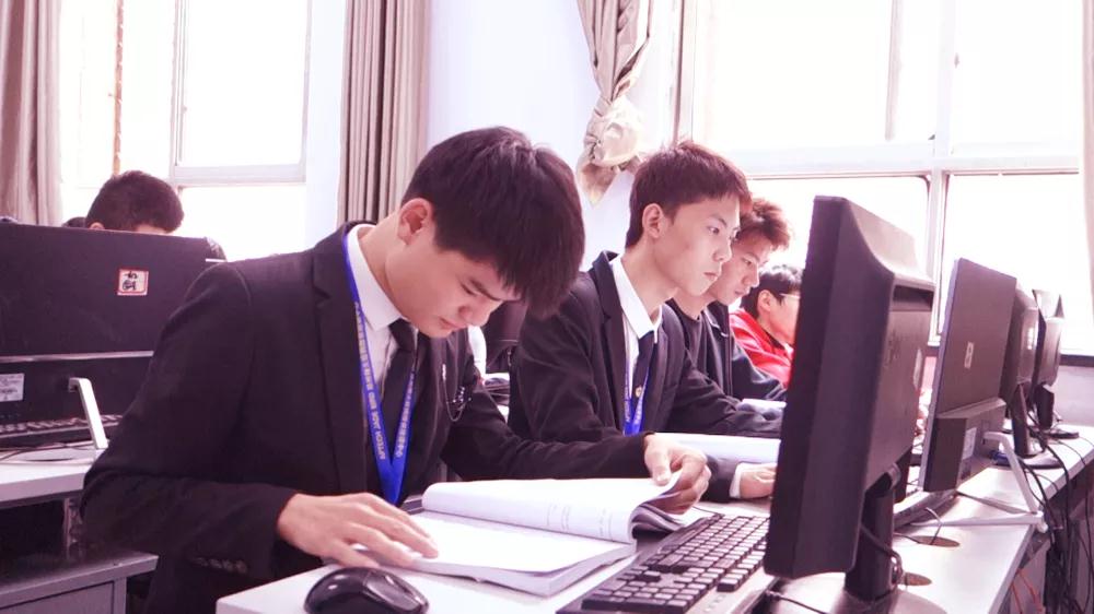 在鄭州初中生能上的正規(guī)技校